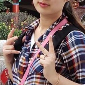 Meet your Posher, Celina